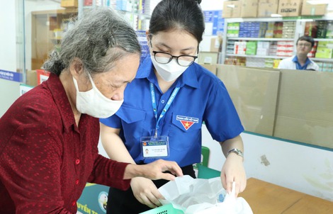 Infographic: 11 trường hợp được BHYT thanh toán 100%