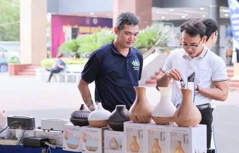 Bán hàng hội chợ Tết, ưu tiên gì?