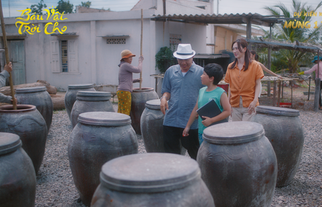 Ẩn số lớn của mùa Tết chính thức tung trailer