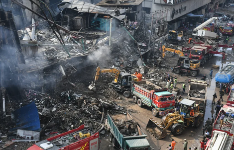 Trung tâm thương mại cháy ròng rã 1 ngày ở Pakistan, số người chết tăng cao