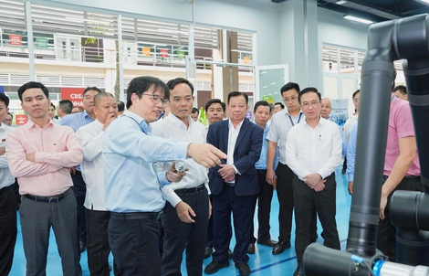 Phát huy trí tuệ, đoàn kết, đổi mới - Nền tảng cho giai đoạn phát triển mới của TPHCM