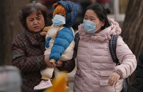 Dân số Trung Quốc tiếp tục giảm