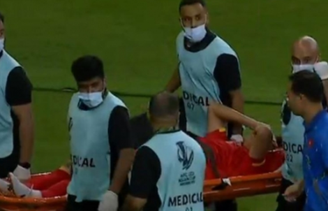 Hiểu Minh nguy cơ chấn thương dây chằng, nhập viện ngay lập tức