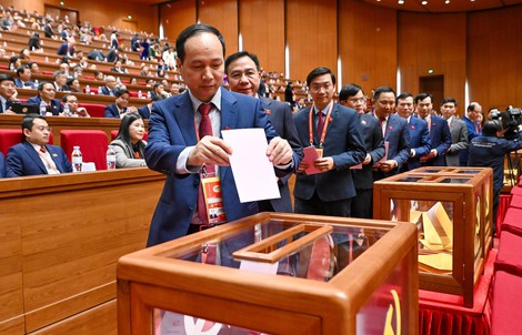 Danh sách 71 Ủy viên Trung ương Đảng khóa XIV 
trúng cử lần đầu