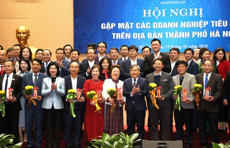 Madame Chủ tịch Nguyễn Thị Nga tham dự Hội nghị gặp mặt các doanh nghiệp tiêu biểu TP Hà Nội