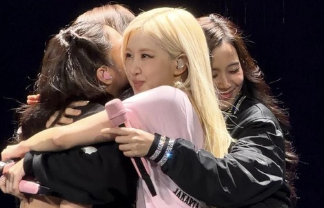 Rộ đồn đoán Blackpink sắp tan rã