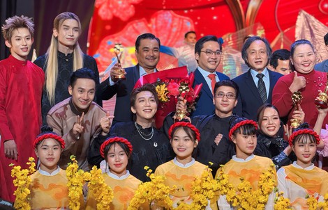 Đoạt giải Mai Vàng, những "Anh trai vượt ngàn chông gai" của nhóm Chín Muồi tiết lộ bất ngờ