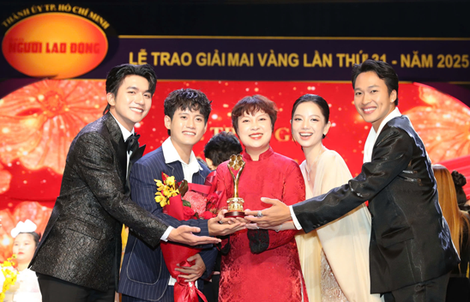 Nghệ sĩ thắng Giải Mai Vàng chia sẻ