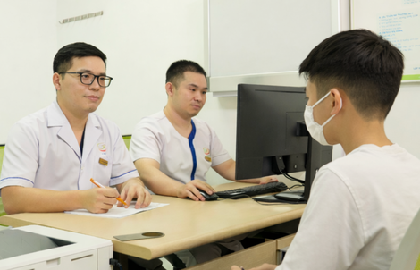 Đau "vùng kín" hai ngày, thiếu niên 14 tuổi phải cắt bỏ tinh hoàn