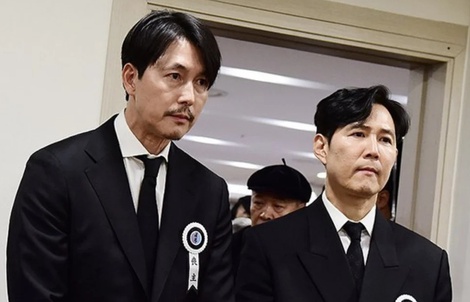 Tài tử Lee Jung-jae, Jung Woo-sung túc trực đám tang của Ahn Sung-ki