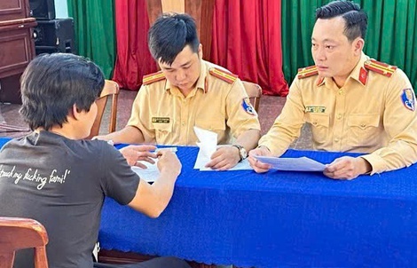 Tài xế xe tải nêu lý do chạy ngược chiều bị phạt 19 triệu ở TPHCM