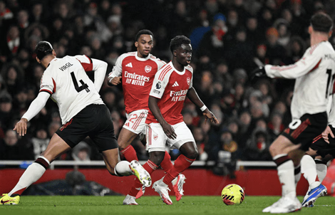 Arsenal bị Liverpool cầm chân, cuộc đua Ngoại hạng thêm nóng