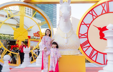 VIDEO: Lộ diện dàn tiểu cảnh hình tượng ngựa tại Lễ hội Tết Việt 2026