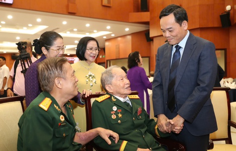 TPHCM họp mặt mừng Đảng, mừng Xuân: Trân trọng những đóng góp của các thế hệ đi trước