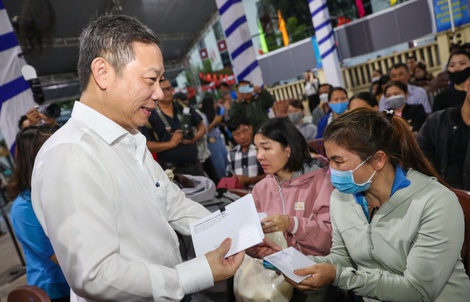 Háo hức về quê đón Tết trong niềm vui sum vầy