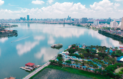 Cẩn trọng khi can thiệp không gian hồ Tây
