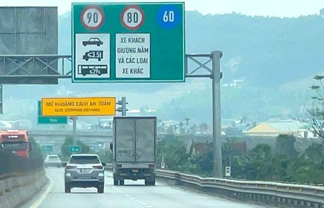 Lái xe khách giường nằm, xe tải cần biết về tốc độ tối đa trên nhiều tuyến cao tốc