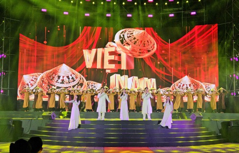 Thắp ngọn lửa tri ân từ quê hương Đất Đỏ