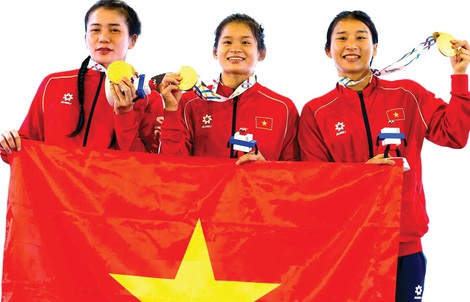 Chuyện chưa kể về 3 chị em nhà vô địch