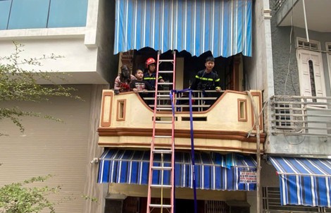 Cứu 2 người trong vụ cháy nhà vào sáng mùng 1 Tết