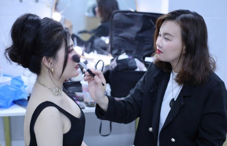 Những việc làm "hốt bạc" ngày Tết ở TPHCM