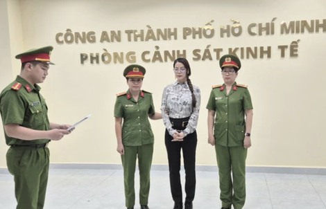 Một năm nhiều người nổi tiếng bị bắt