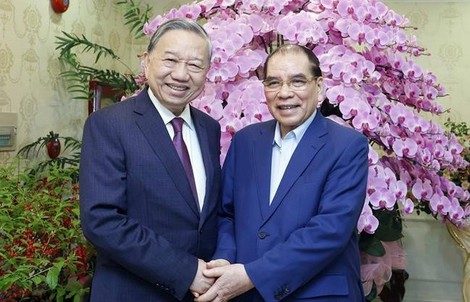 Tổng Bí thư Tô Lâm thăm, chúc Tết nguyên Tổng Bí thư Nông Đức Mạnh