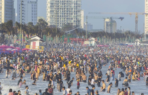 Vũng Tàu: Cứu thành công 17 trường hợp gặp sự cố khi tắm biển