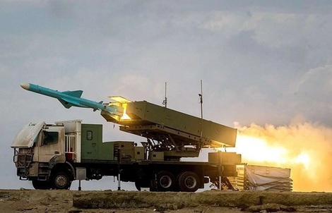 Iran giăng sẵn "thiên la địa võng" ở eo biển Hormuz chờ lực lượng Mỹ