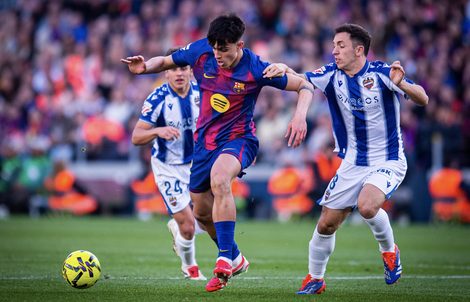 Barcelona thắng áp đảo Levante, vững ngôi đầu La Liga