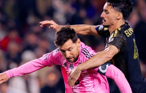 MLS ra phán quyết vụ Messi nổi nóng, theo vào phòng trọng tài