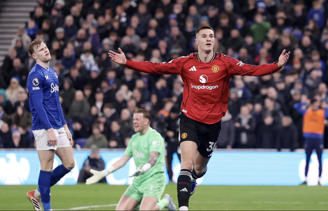 Benjamin Sesko sắm vai siêu dự bị, Man United nối dài mạch bất bại