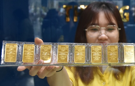 Giá vàng hôm nay 23-2: Tăng nhanh khi vừa mở cửa tuần mới