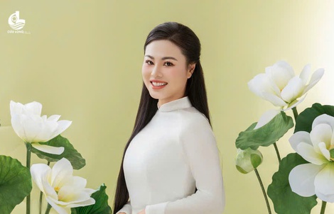 Hoa hậu Dạ Minh Châu khoe sắc trong tà áo dài