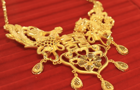 Tối 24-2, giá vàng "quay xe" rớt mạnh