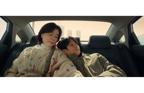 Mẹ con quốc dân "Ký sinh trùng" hội ngộ khán giả Việt