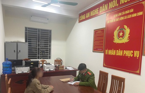 Người phụ nữ bị đánh ngã gục xuống đường: Triệu tập 2 cô gái trẻ liên quan