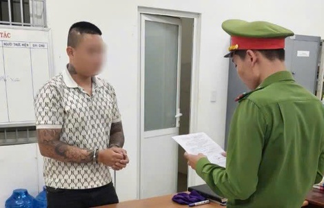 Tạm giữ hình sự nam thanh niên "yêu" học sinh dưới 16 tuổi