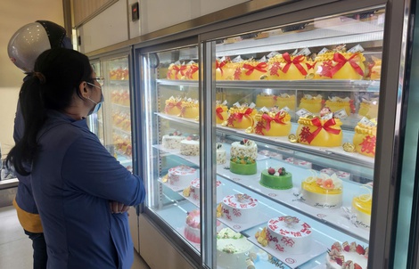 Ngoài vàng bạc, những mặt hàng nào đang “cháy hàng” dịp vía Thần Tài?