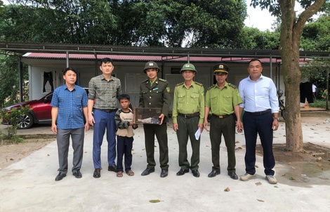 Phát hiện con vật quý hiếm nằm bên bờ suối