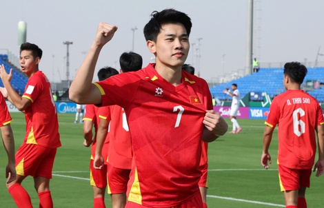 Nguyễn Đình Bắc "bị loại" ở trận tuyển Việt Nam tái đấu tuyển Malaysia