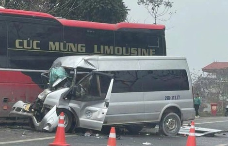 Xác định nguyên nhân vụ 2 xe khách tông trực diện khiến nhiều người thương vong