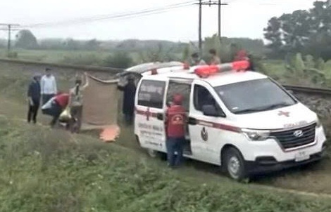 Người phụ nữ tử vong bên đường ray tàu hoả