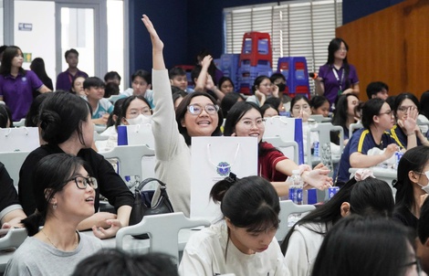 Giảm điểm cộng chứng chỉ ngoại ngữ, quyền lợi thí sinh có bị ảnh hưởng?