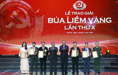 "Trống trận" cổ vũ toàn Đảng, toàn dân