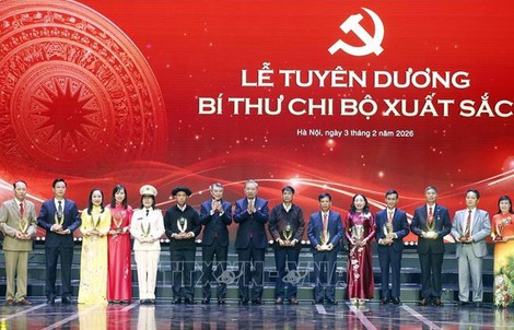 Tổng Bí thư Tô Lâm dự Lễ tuyên dương Bí thư chi bộ xuất sắc và trao giải Búa liềm vàng