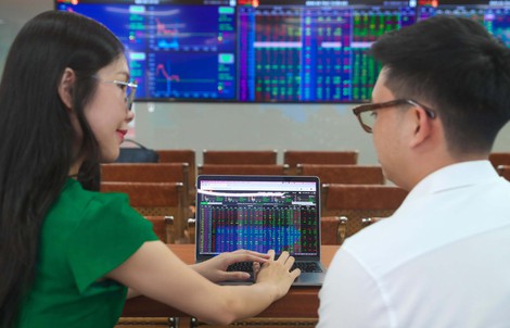 Chứng khoán rộng cửa đón nhà đầu tư ngoại