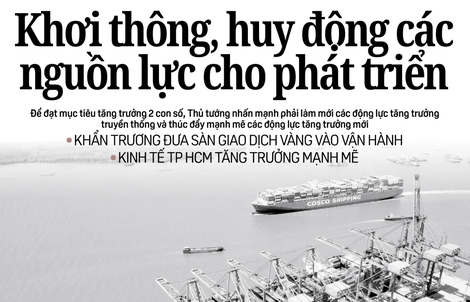 Báo in ngày 5-2: Vỉa hè, hàng rong và sinh kế