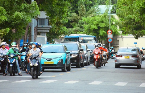 Dự báo thời tiết hôm nay, 6-2: TPHCM và Nam Bộ nắng nóng, tia UV cao