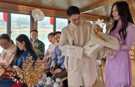 Cơn sốt áo dài Tết 2026: 2 triệu đơn hàng trên TikTok Shop trong 1 tháng